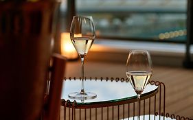 Relabo -Medical Spa & Stay-